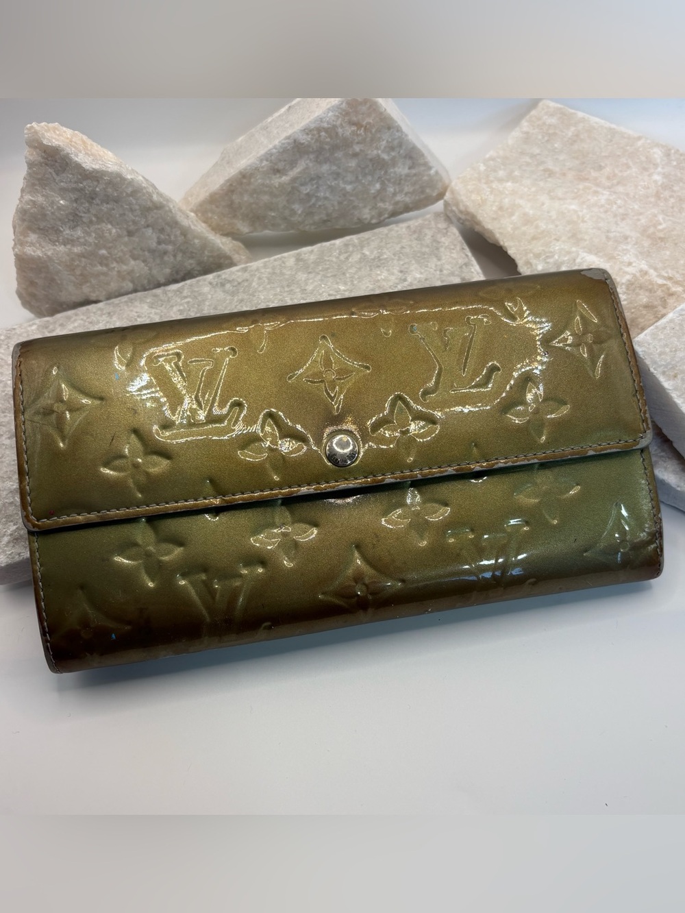 Louis Vuitton Vernis Sarah Long Wallet Bronze Green Patent Leather TH2141